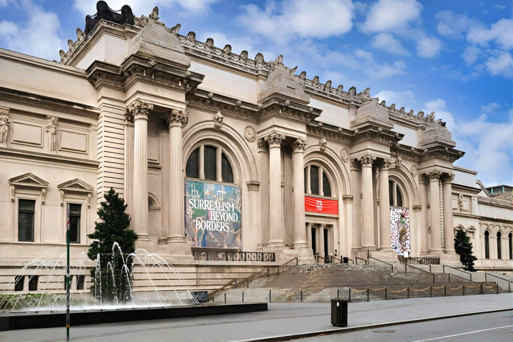 American Museum of Natural History on the Upper West Side during a Westchester County private chauffeur limousine tour with driver in NYC