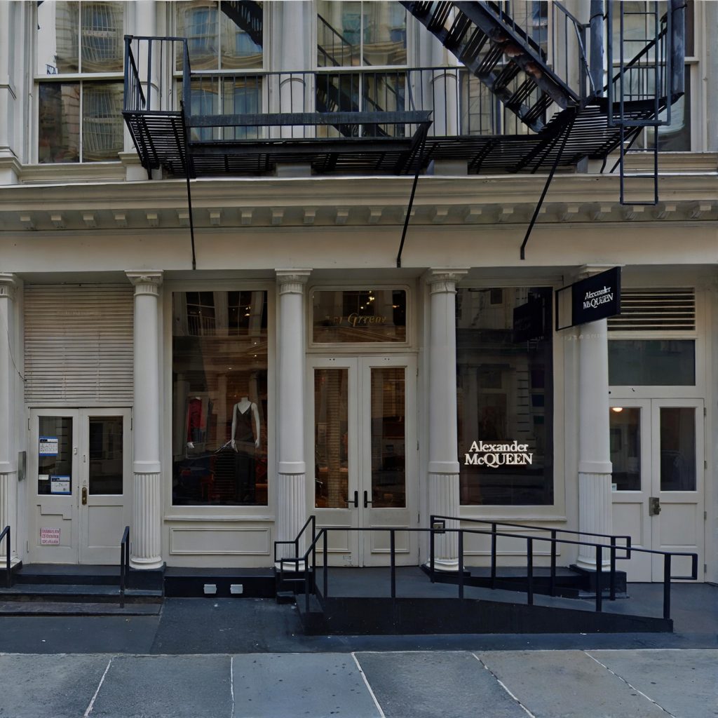 Manhattan Luxury Shopping & Fashion Private Tour Westchester private chauffeur tour service